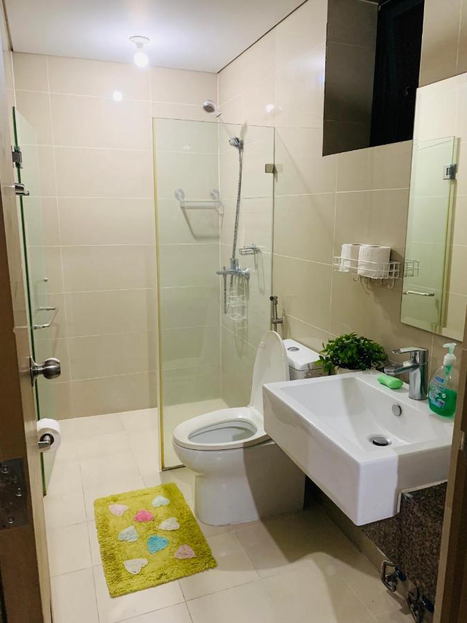 Two Palm Tree Villas Condominium - Studio 8Th Fl With Balcony - Across Terminal 3 Airport Pasay Kültér fotó